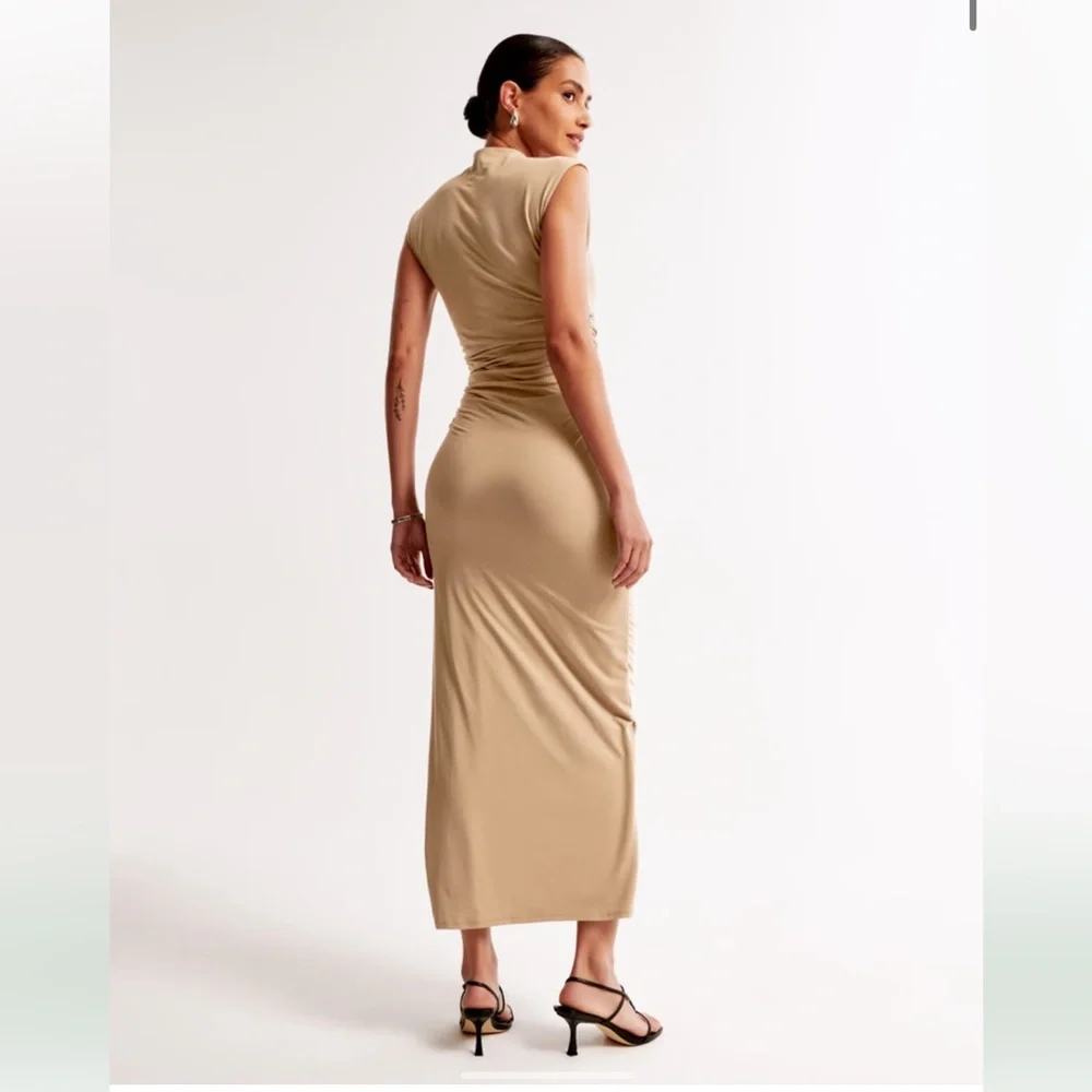 Abercrombie & Fitch Paloma Midi Dress - Picture 2 of 5